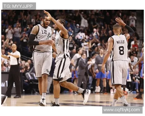 2012年NBA季后赛雷霆与马刺经典对决全场录像回顾与精彩瞬间分析