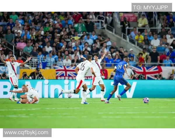 丹麦与乌拉圭激战正酣足球盛宴引发全球关注与热议